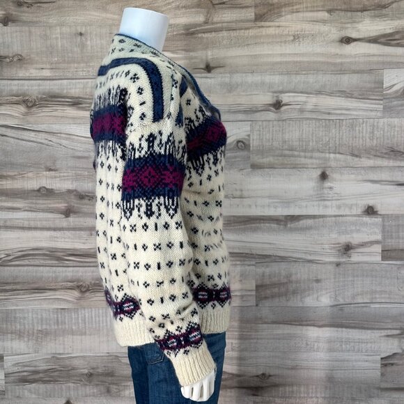 Vintage LL Bean Knit Sweater With Ornate Metal Buttons Size M - Picture 7 of 10